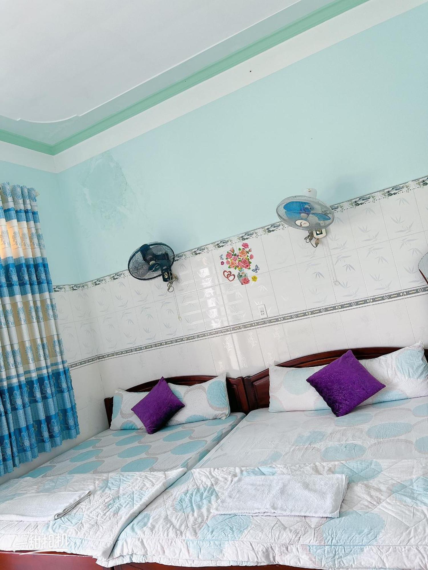 Nha Nghi 72 Hotell Long Hai Eksteriør bilde