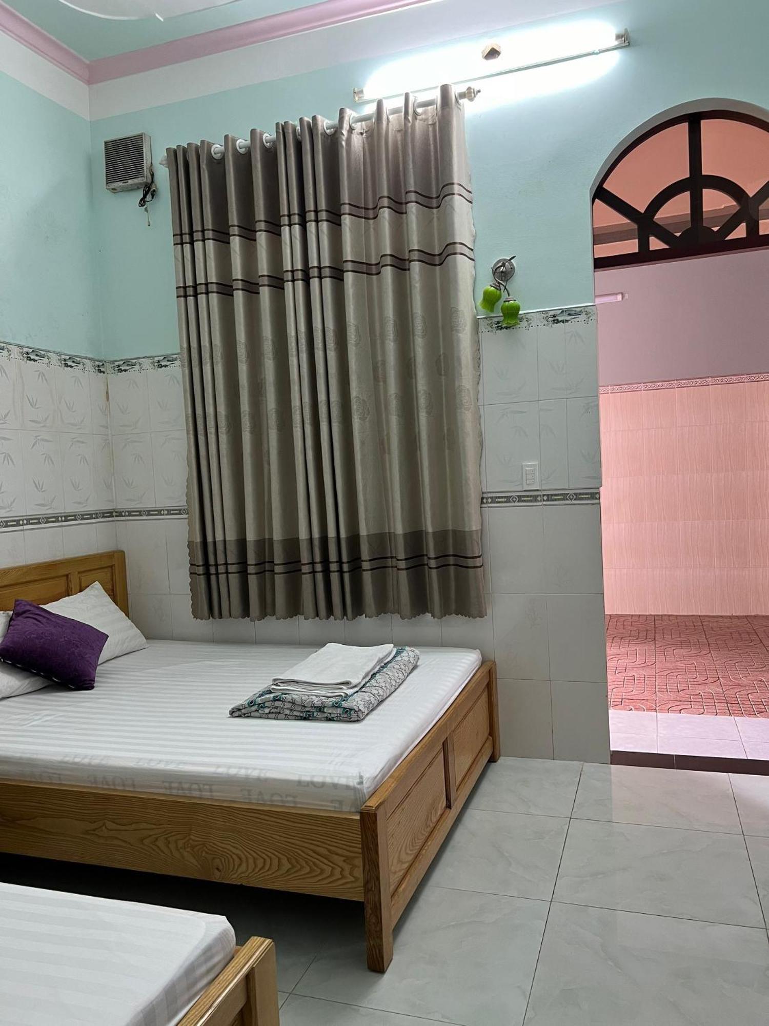 Nha Nghi 72 Hotell Long Hai Eksteriør bilde