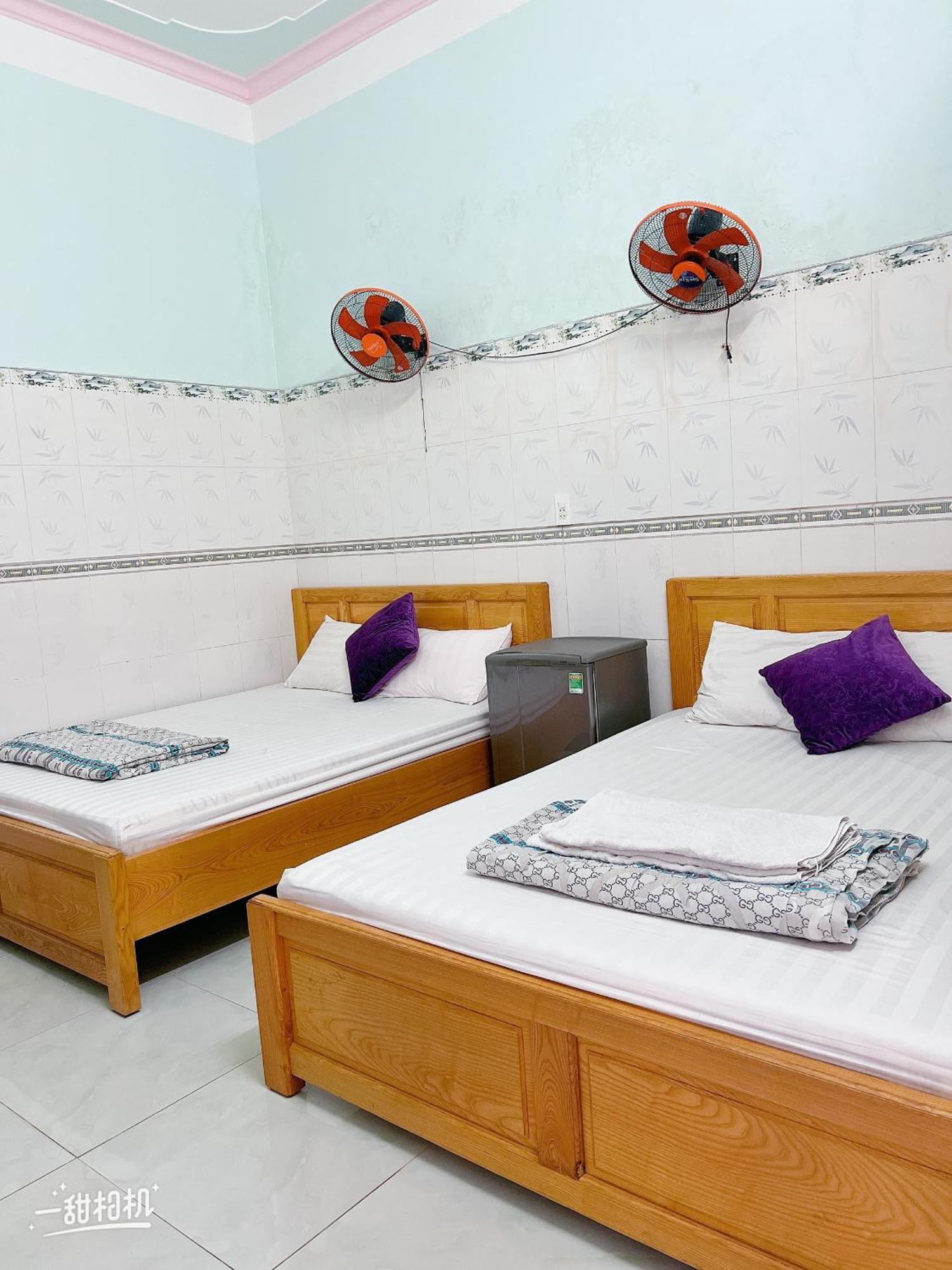 Nha Nghi 72 Hotell Long Hai Eksteriør bilde